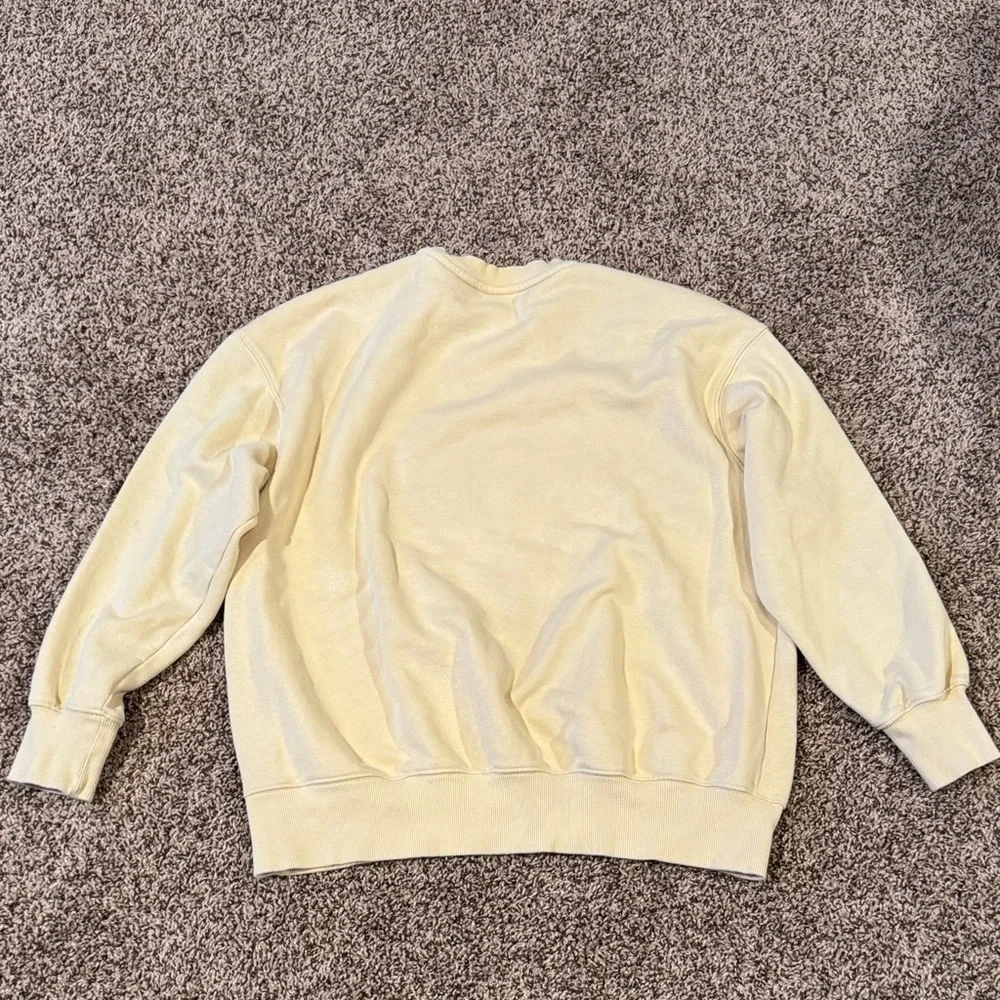 Nike Women’s Light Yellow Crewneck Size M